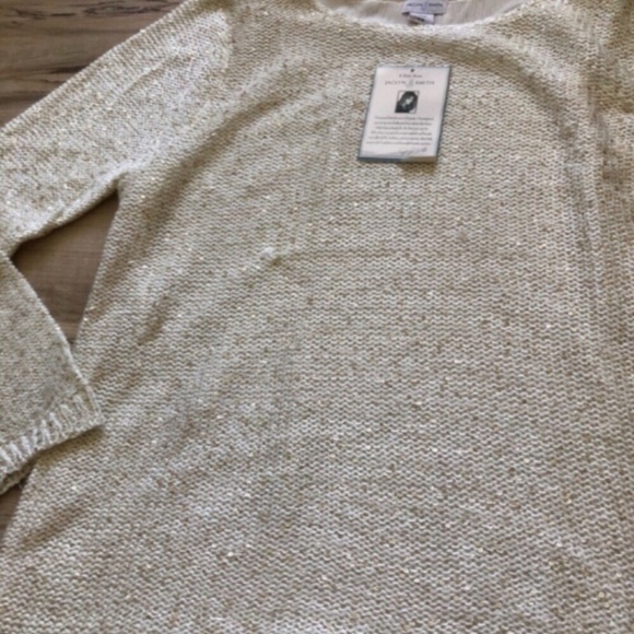 BNWT!! Lightweight Knit Sequin Jaclyn Smith Sweater - Picture 7 of 9